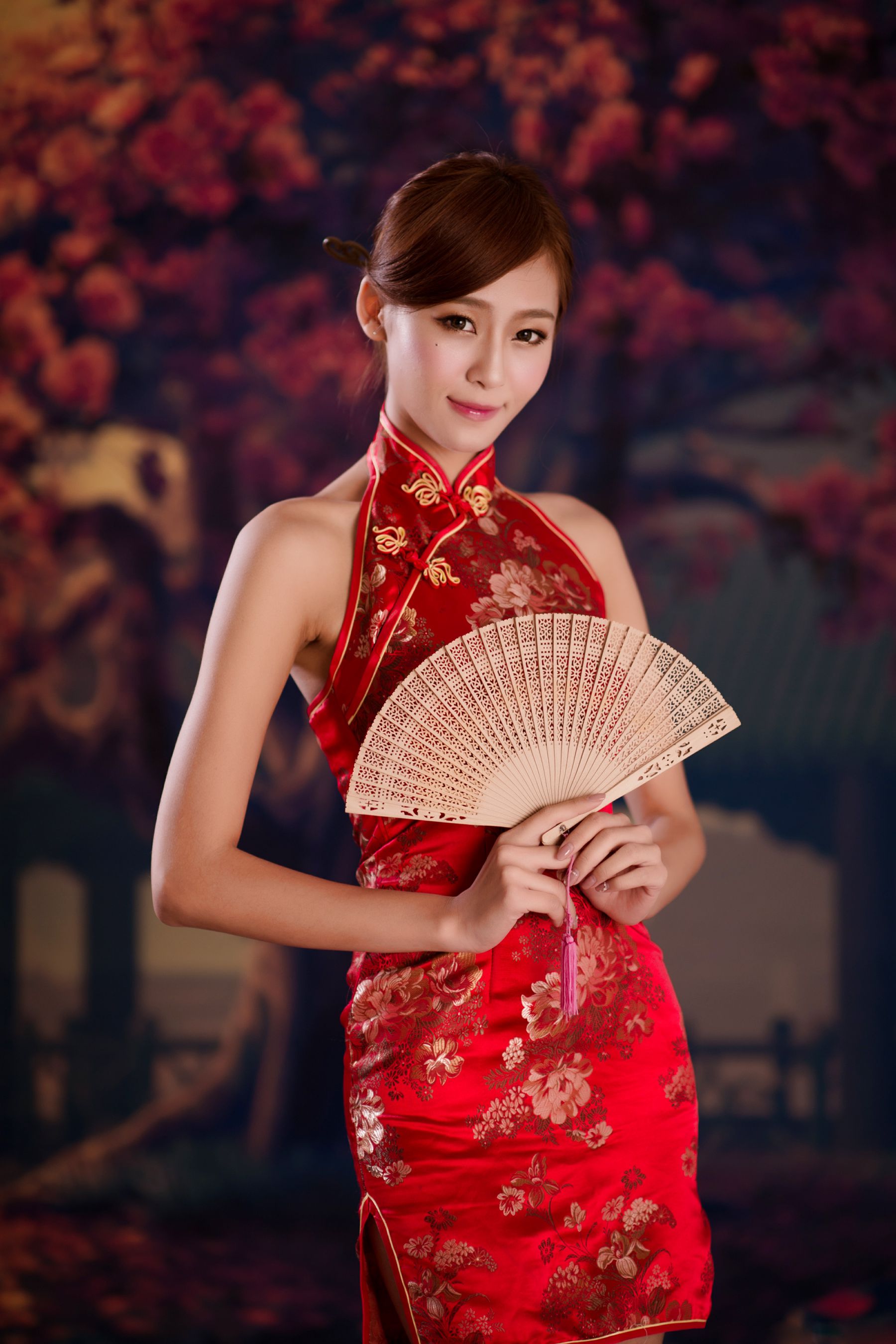 台灣女神Winnie小雪《古典紅色旗袍》
